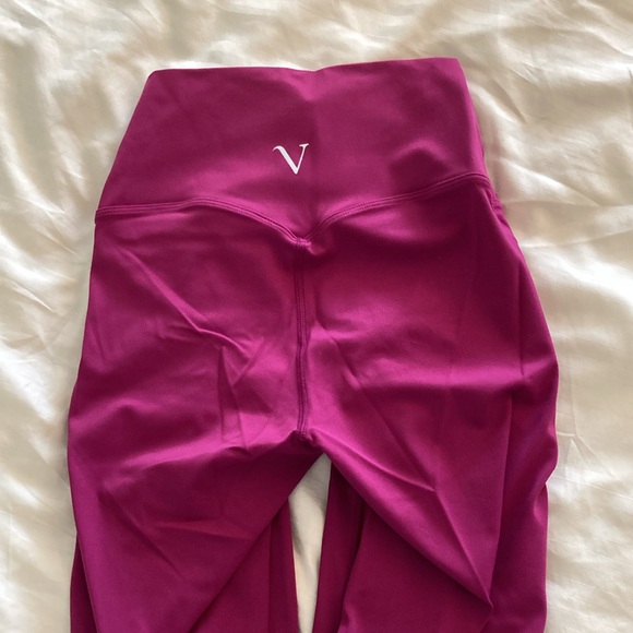 Vitae apparel set - like new - Picture 2 of 6